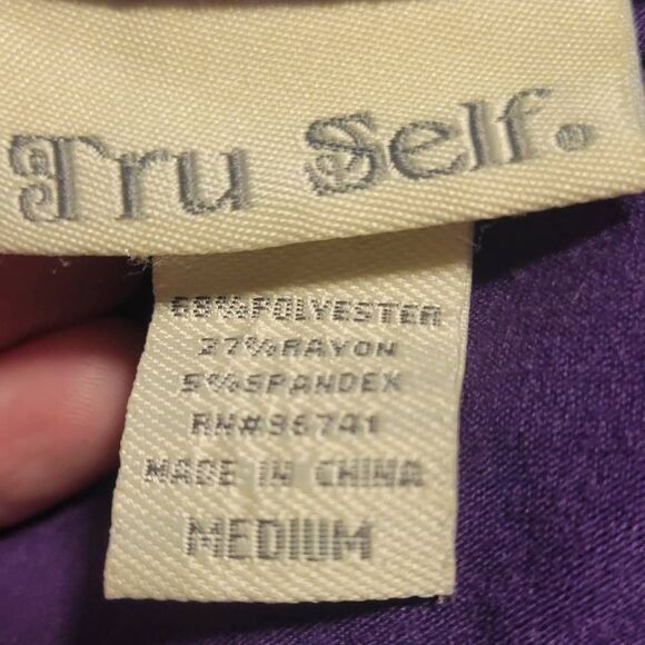 Tru Self embellished blouse M - Picture 4 of 4